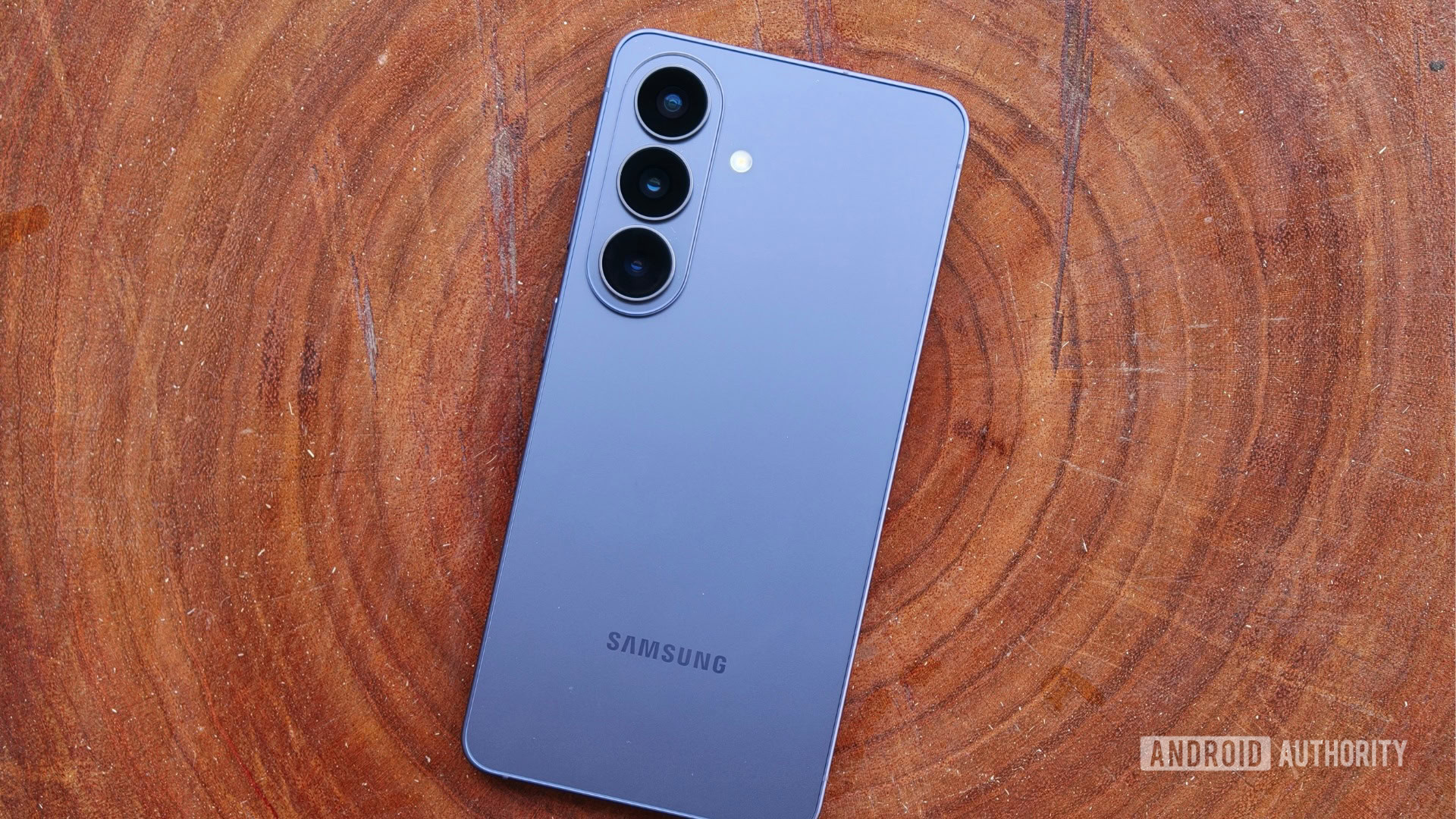 samsung-galaxy-s26-back-violet-color-1