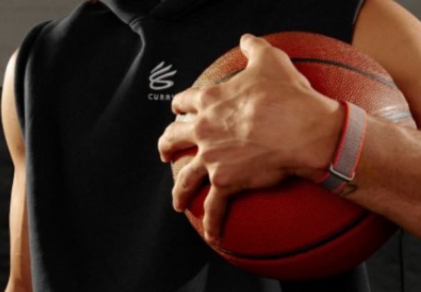 Google-screen-free-fitbit-stephen-curry