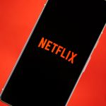 Netflix-logo-on-smartphone-stock-photo-4