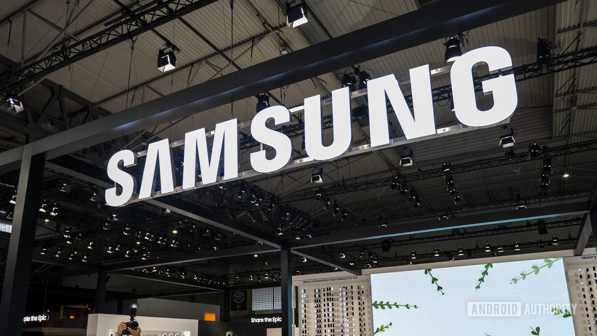 SAMSUNG-LOGO-MWC-2023-01-scaled-1