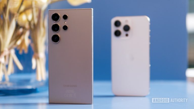Samsung-Galaxy-S24-Ultra-vs-Apple-iPhone-15-Pro-Max-background