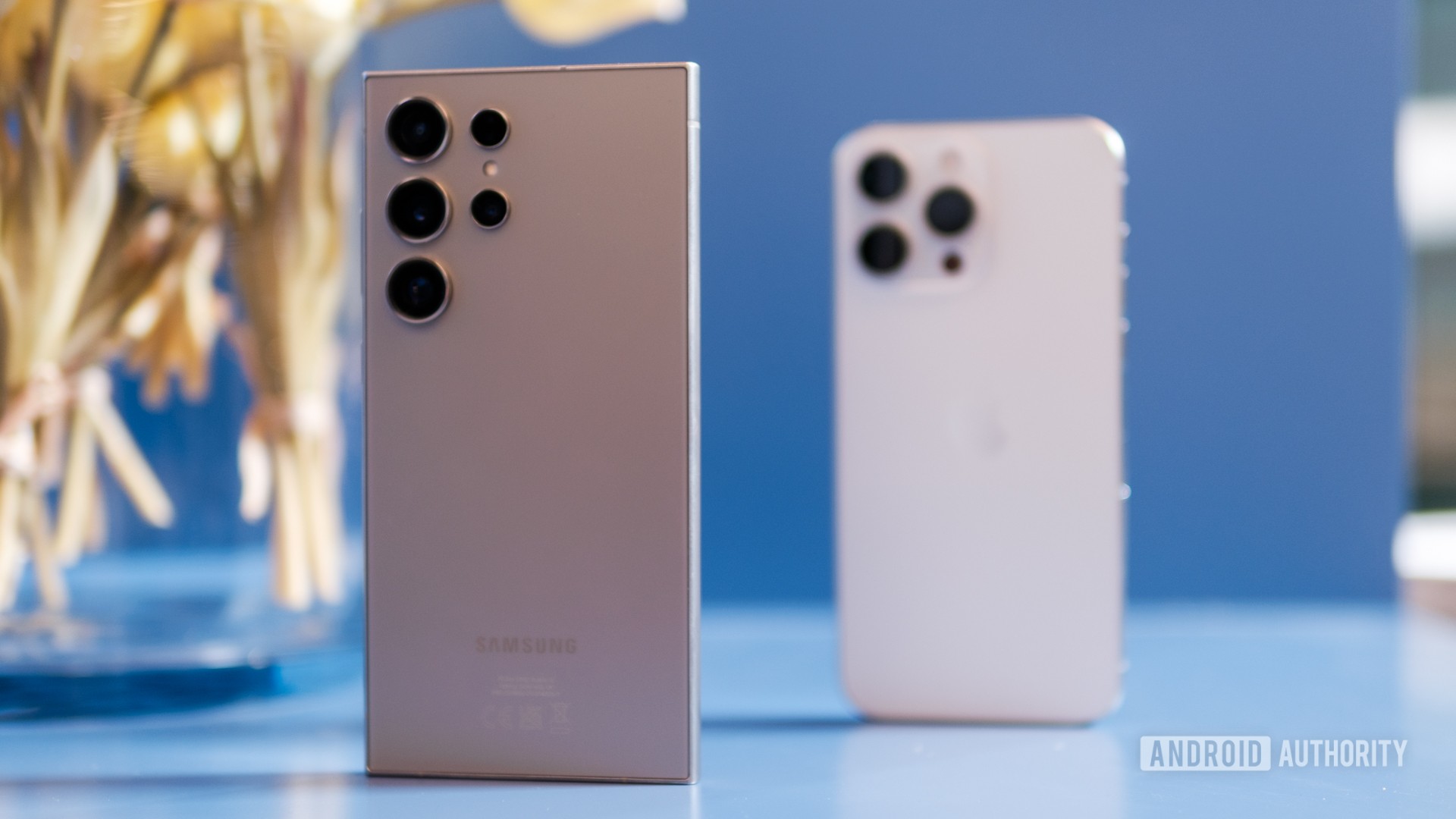 Samsung-Galaxy-S24-Ultra-vs-Apple-iPhone-15-Pro-Max-background