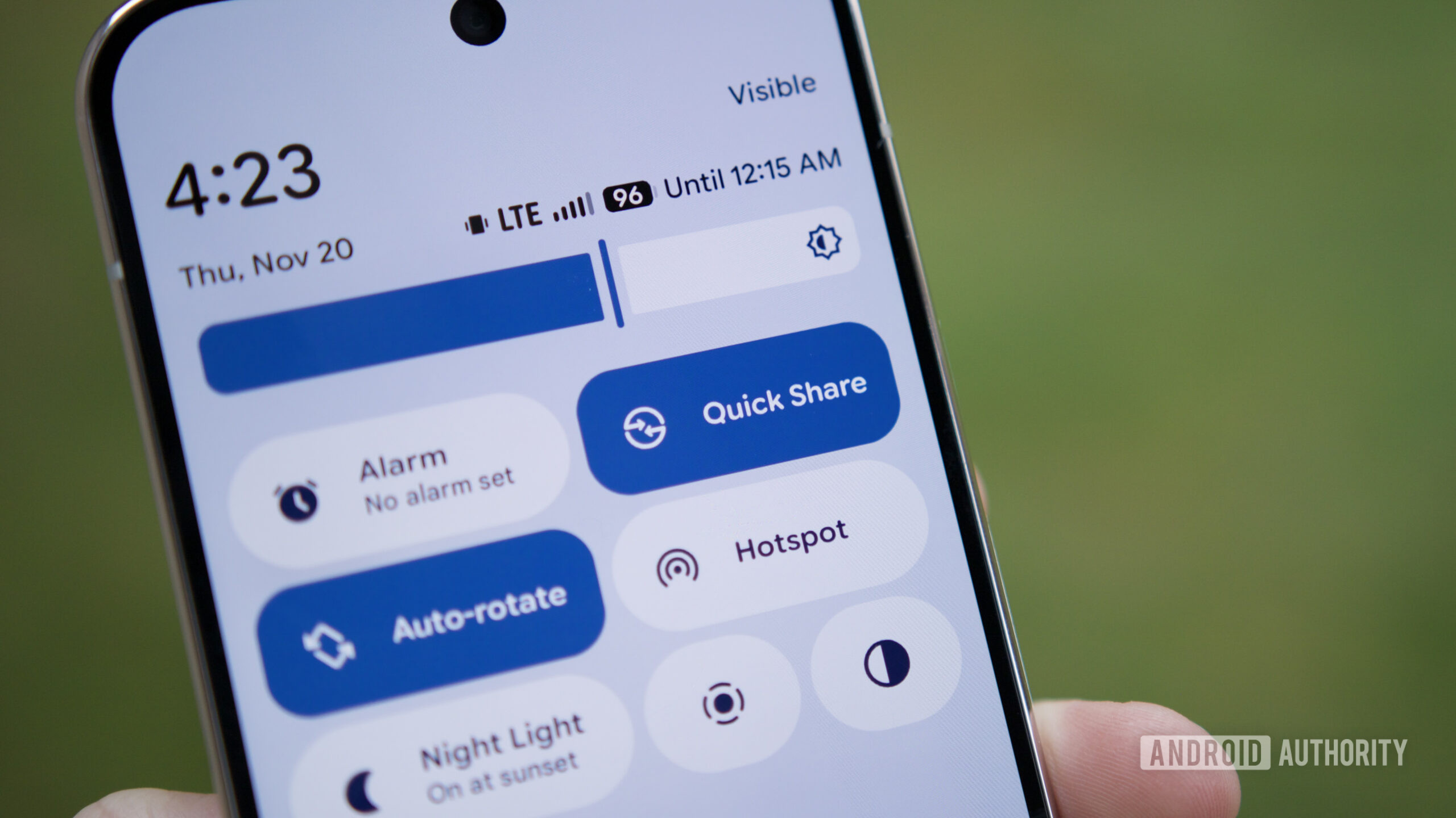 airdrop-quick-share-hero-11-scaled-1