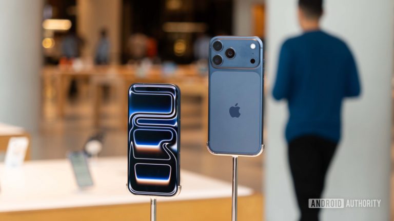 Apple-iPhone-17-Pro_6-scaled-e1763029794946