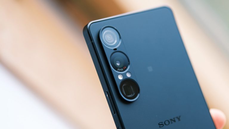Sony-Xperia-1-VII-camera-bar