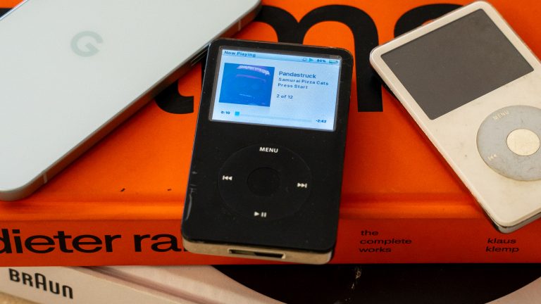 ipod-vs-android-phone-3