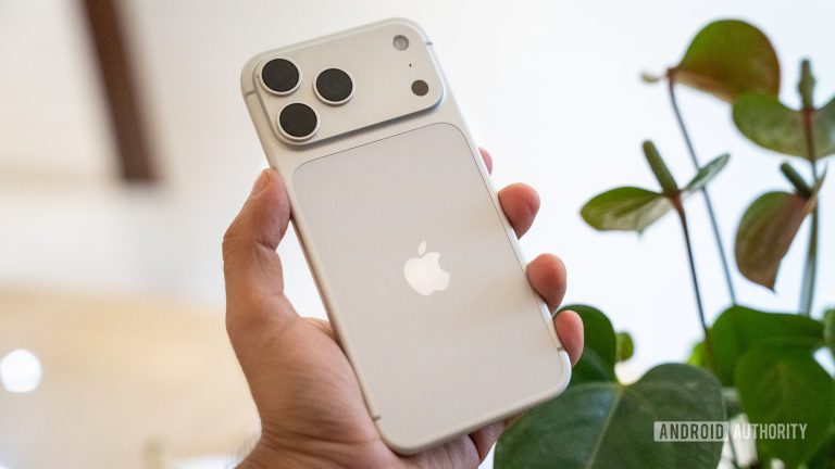 iPhone-17-Pro-in-hand