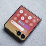 samsung-galaxy-z-flip-7-cover-screen-hands-on-3-scaled-1