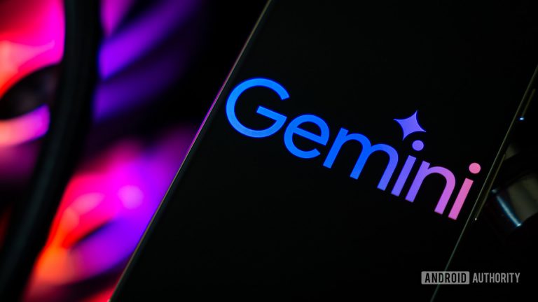 Google-Gemini-logo-on-smartphone-stock-photo-2