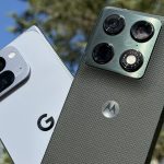 Motorola-Razr-Fold-Google-Pixel-10-Pro-Fold-sunlight-scaled-1