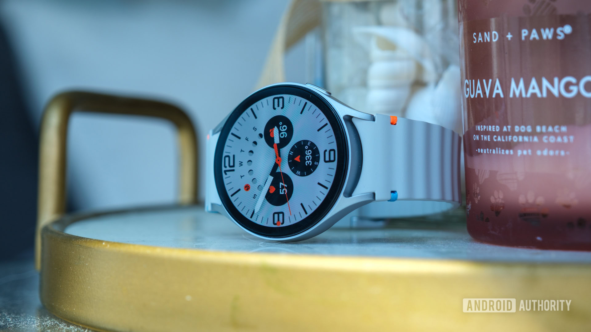 Samsung-Galaxy-Watch-7-Simple-Ultra-face-sideways