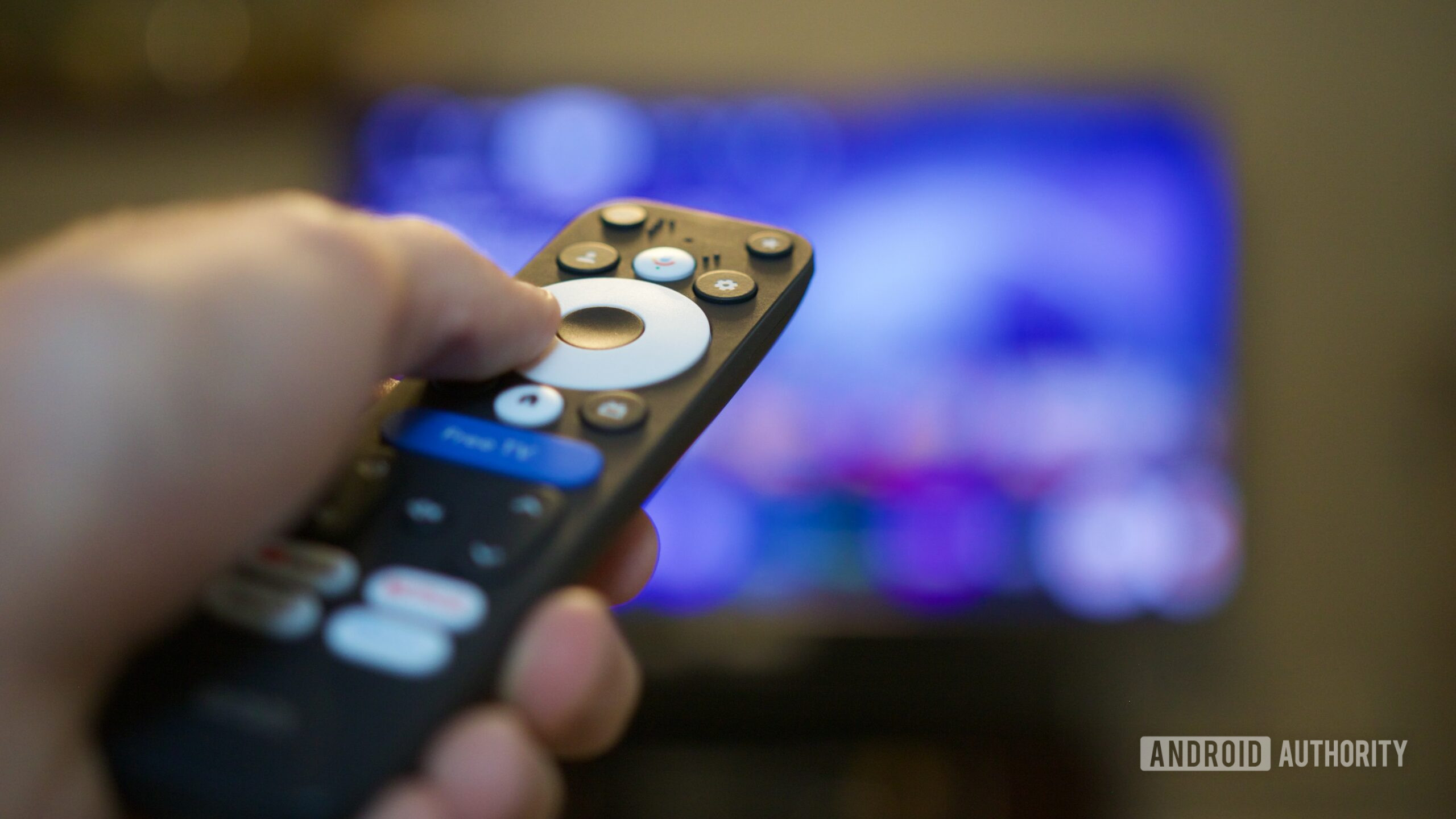 onn-4k-pro-2026-remote-close-up-scaled-1