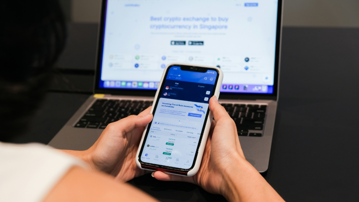 Bitcoin Price Slips to $113,500 as Traders Await US Fed Chair Jerome Powell’s Remarks