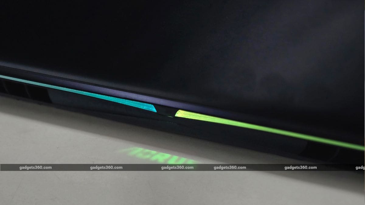 Gigabyte Aorus Master 16 Review: OLED Brilliance Meets Powerful Graphics and Distracting Fan Noise