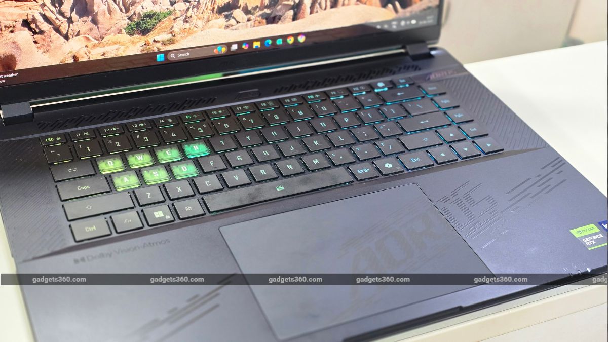 Gigabyte Aorus Master 16 Review: OLED Brilliance Meets Powerful Graphics and Distracting Fan Noise