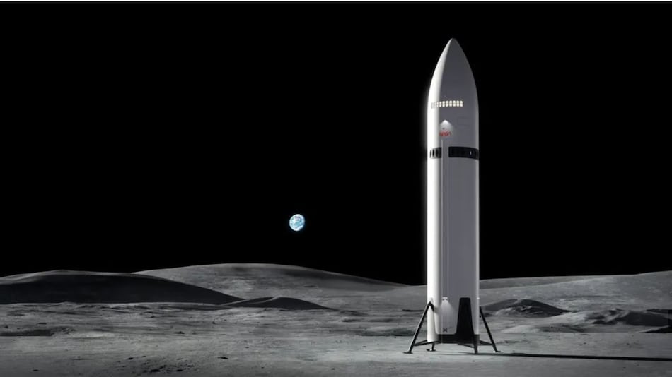 SpaceX May Miss First Crewed Moon Landing as NASA Reopens Artemis Bid