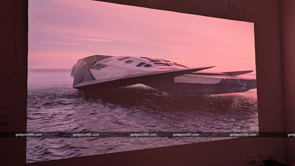 ViewSonic M10 Review: Compact, Classy, and Capable